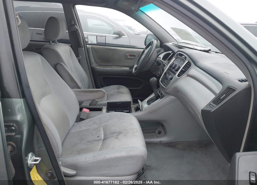 2005 TOYOTA HIGHLANDER VIN: JTEGP21A450073551