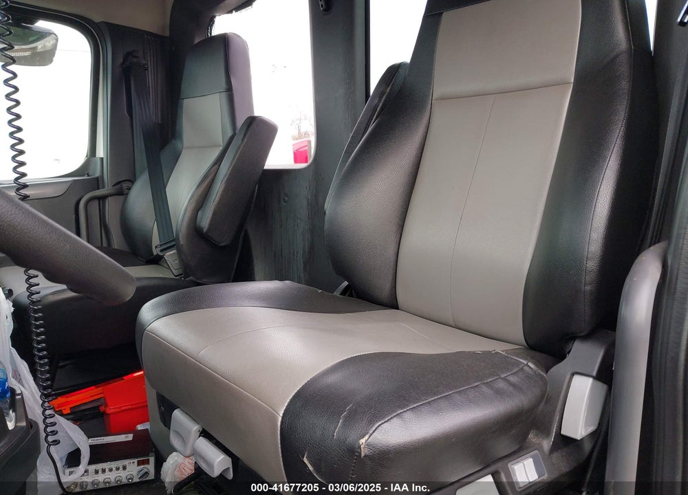 2022 FREIGHTLINER NEW CASCADIA 116 VIN: 3AKJHTDV6NDNG3996