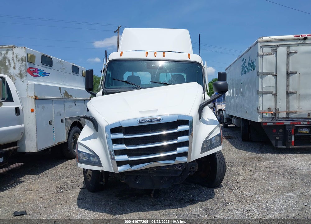 2022 FREIGHTLINER NEW CASCADIA 116 VIN: 3AKJHTDV6NDNG3996