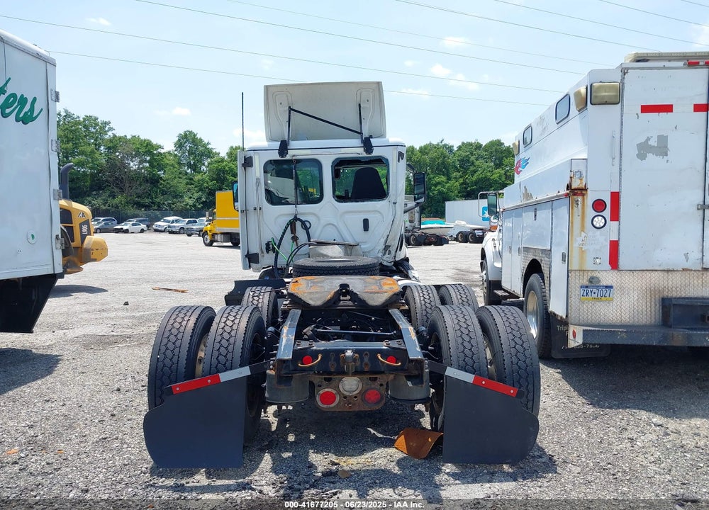 2022 FREIGHTLINER NEW CASCADIA 116 VIN: 3AKJHTDV6NDNG3996