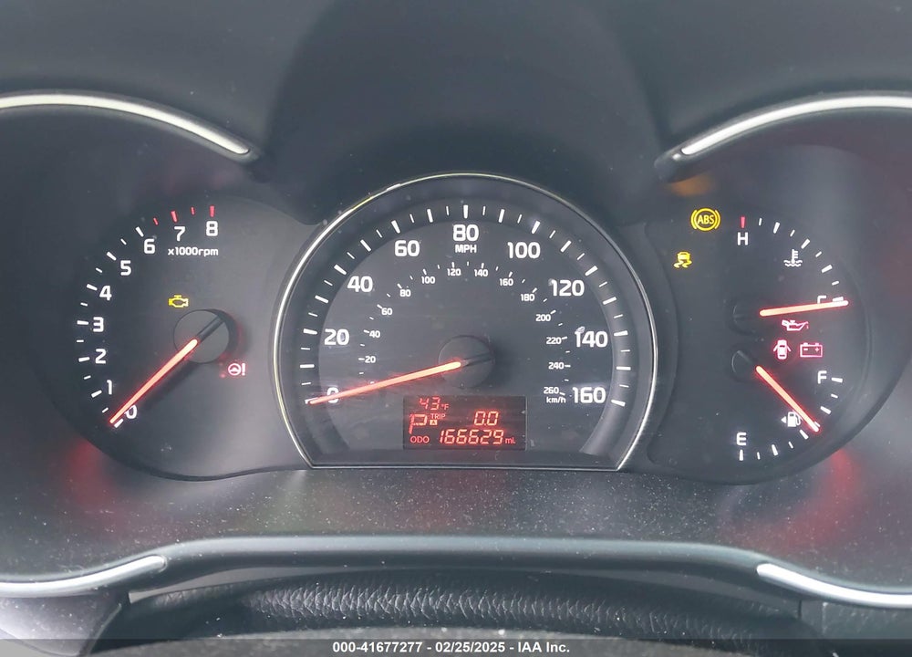 2014 KIA SORENTO LX VIN: 5XYKT3A68EG521280
