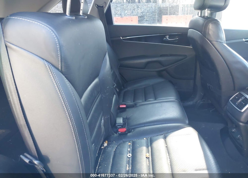 2016 KIA SORENTO VIN: 5XYPH4A15GG106891