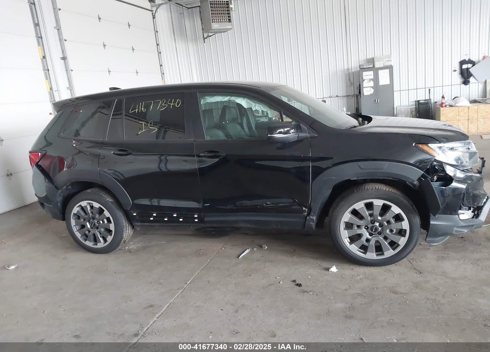 2024 HONDA PASSPORT VIN: 5FNYF8H5XRB006130
