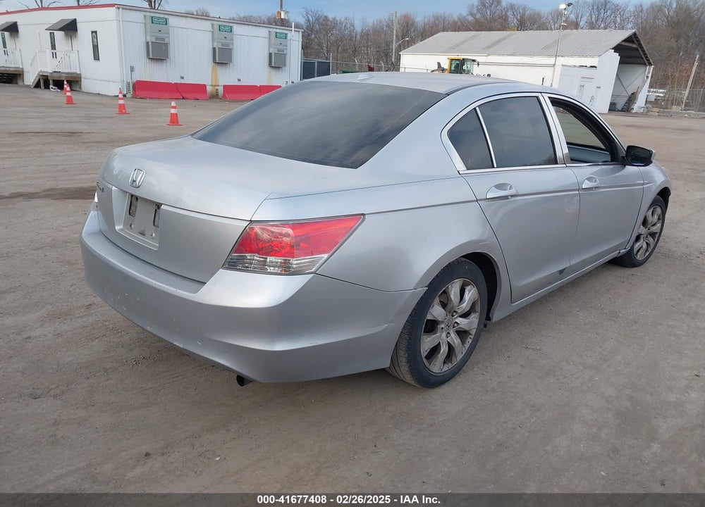 2008 HONDA ACCORD VIN: 1HGCP268X8A096891