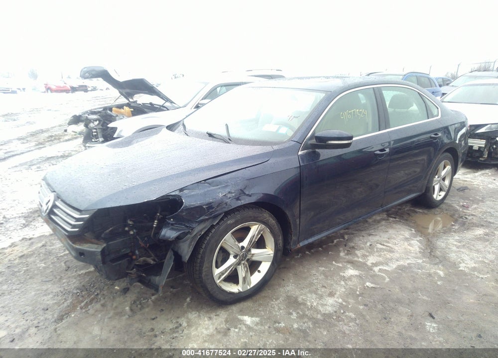 2013 VOLKSWAGEN PASSAT VIN: 1VWBP7A34DC122559