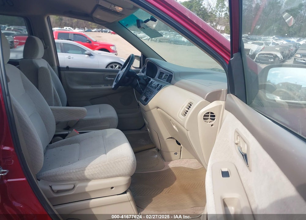 2004 HONDA ODYSSEY LX VIN: 5FNRL18574B109115
