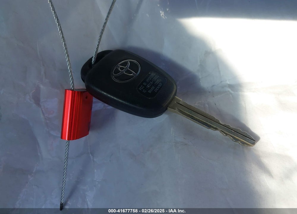 2015 TOYOTA COROLLA VIN: 5YFBURHE8FP315273