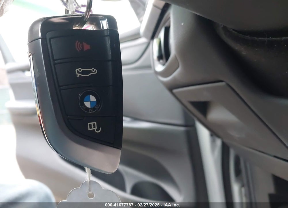 2016 BMW X5 VIN: 5UXKR0C56G0P26489