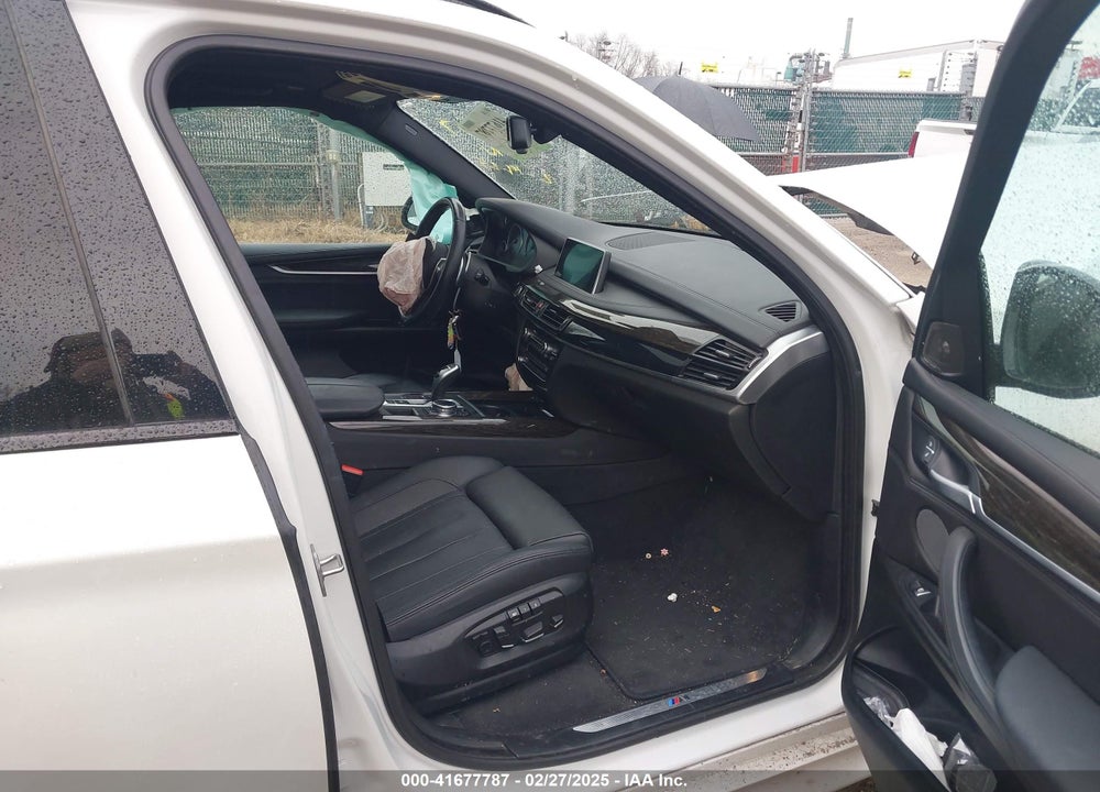 2016 BMW X5 VIN: 5UXKR0C56G0P26489