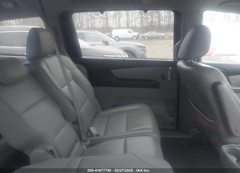 2015 HONDA ODYSSEY VIN: 5FNRL5H63FB105081
