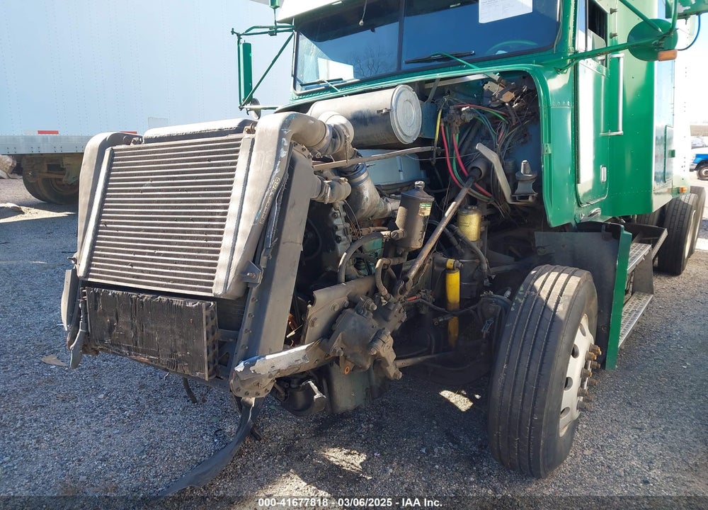 1997 FREIGHTLINER FLD VIN: 2FUYDSEB7VA772674