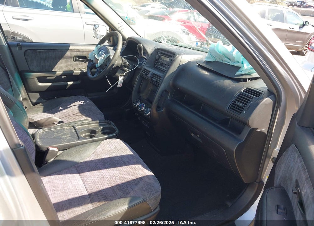 2004 HONDA CR-V LX VIN: JHLRD68534C009121