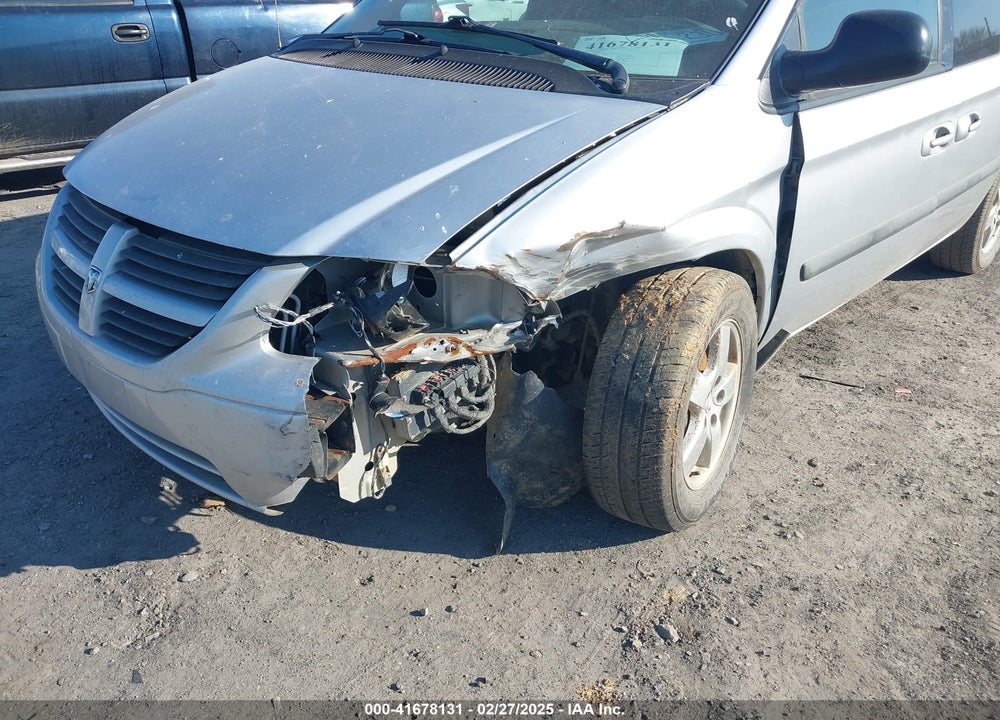 2005 DODGE CARAVAN SXT VIN: 1D4GP45RX5B135753