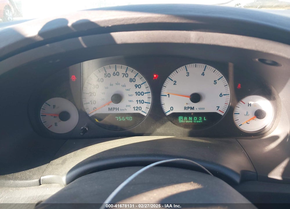2005 DODGE CARAVAN SXT VIN: 1D4GP45RX5B135753