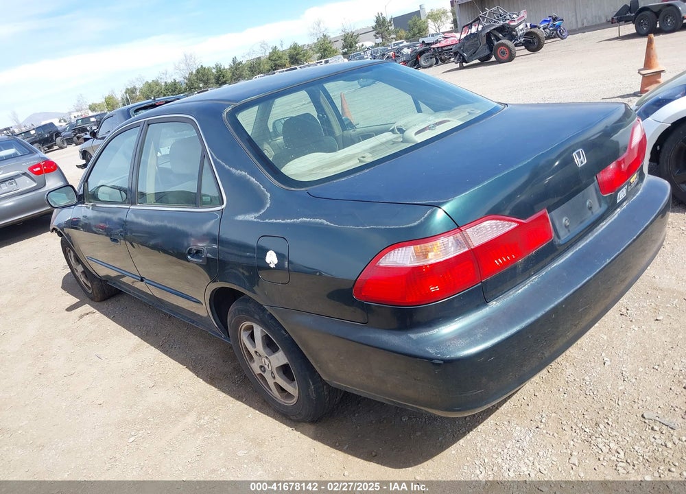 2000 HONDA ACCORD 2.3 SE VIN: JHMCG6699YC029328