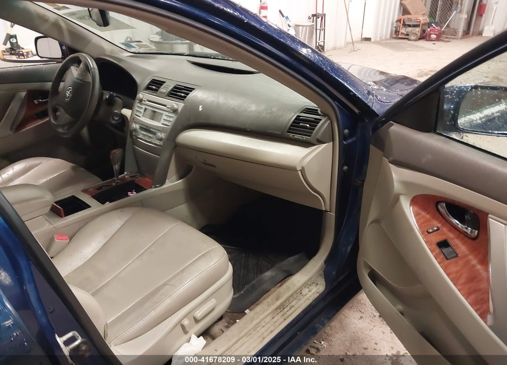 2009 TOYOTA CAMRY XLE VIN: 4T1BE46K19U330063