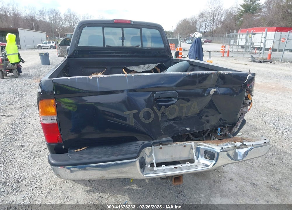 1997 TOYOTA TACOMA VIN: 4TAWM72N8VZ304174