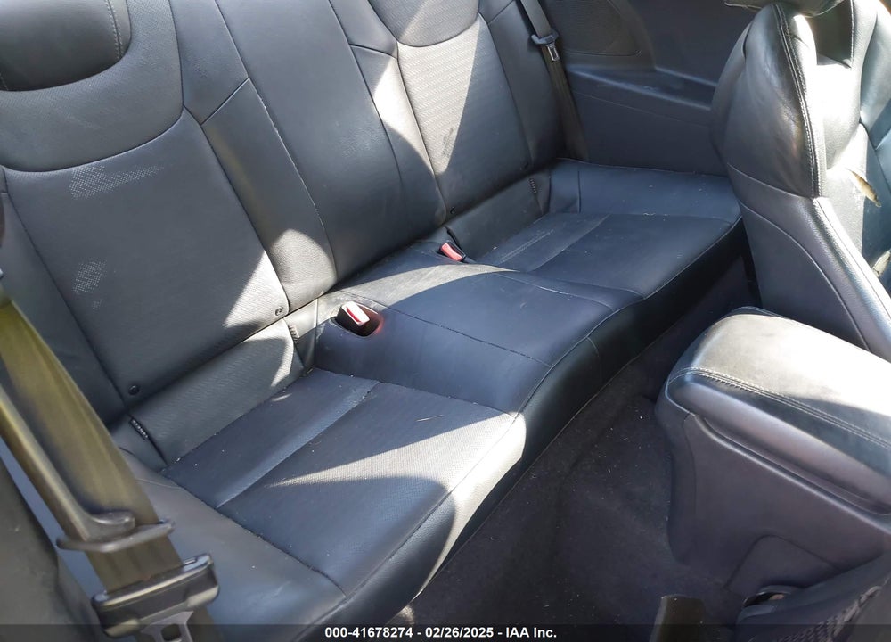 2013 HYUNDAI GENESIS VIN: KMHHU6KJ9DU106263