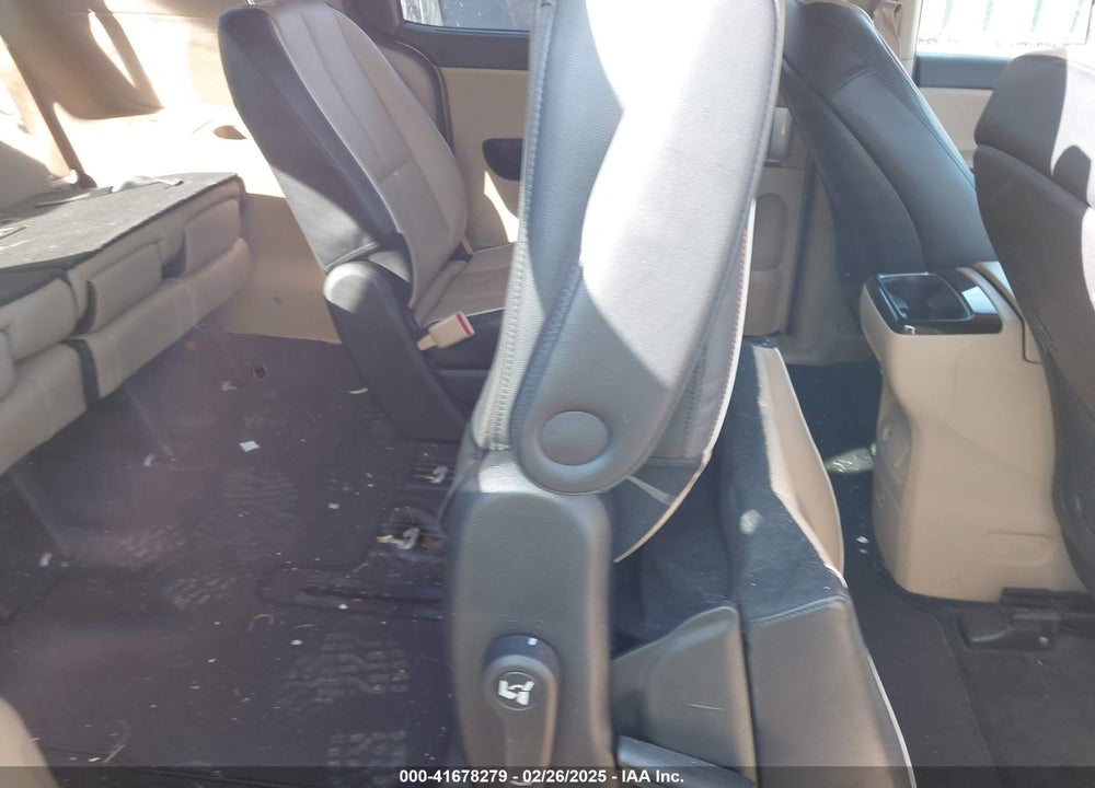 2015 KIA SEDONA VIN: KNDMC5C17F6077271
