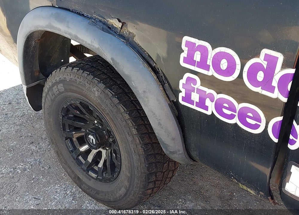 2000 TOYOTA TUNDRA SR5 V8 VIN: 5TBBT4415YS059170