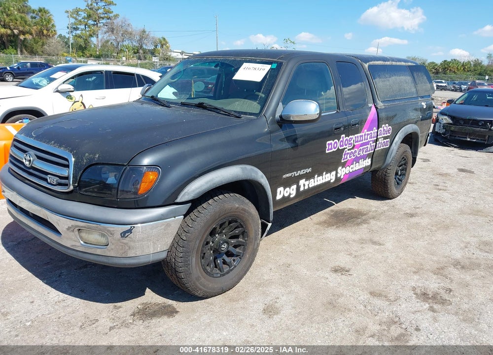 2000 TOYOTA TUNDRA SR5 V8 VIN: 5TBBT4415YS059170