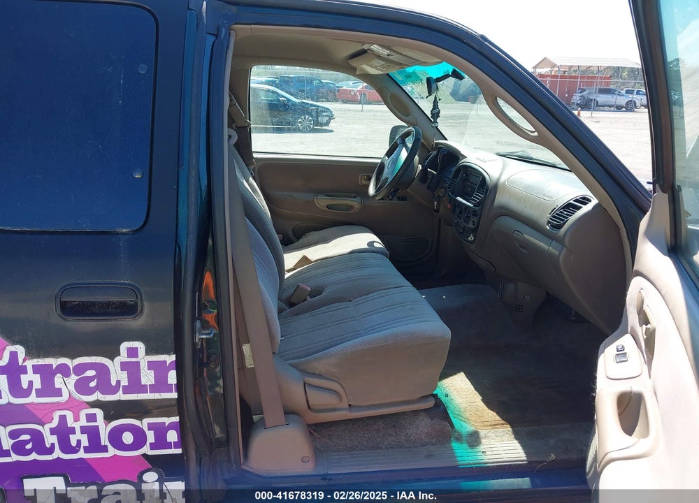 2000 TOYOTA TUNDRA SR5 V8 VIN: 5TBBT4415YS059170
