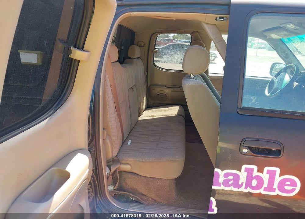 2000 TOYOTA TUNDRA SR5 V8 VIN: 5TBBT4415YS059170