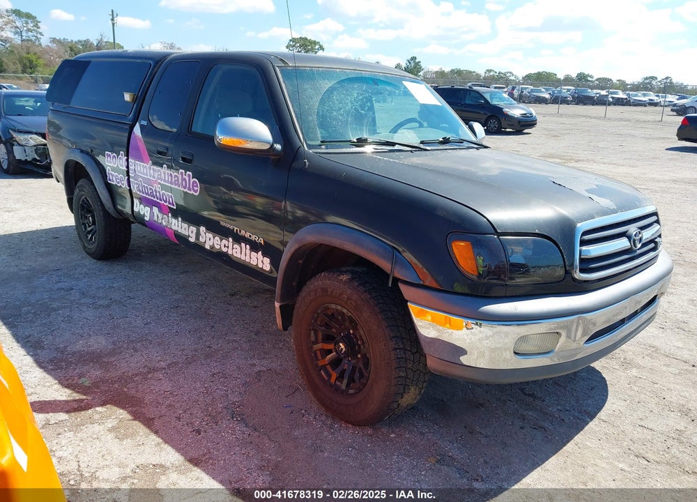 2000 TOYOTA TUNDRA SR5 V8 VIN: 5TBBT4415YS059170