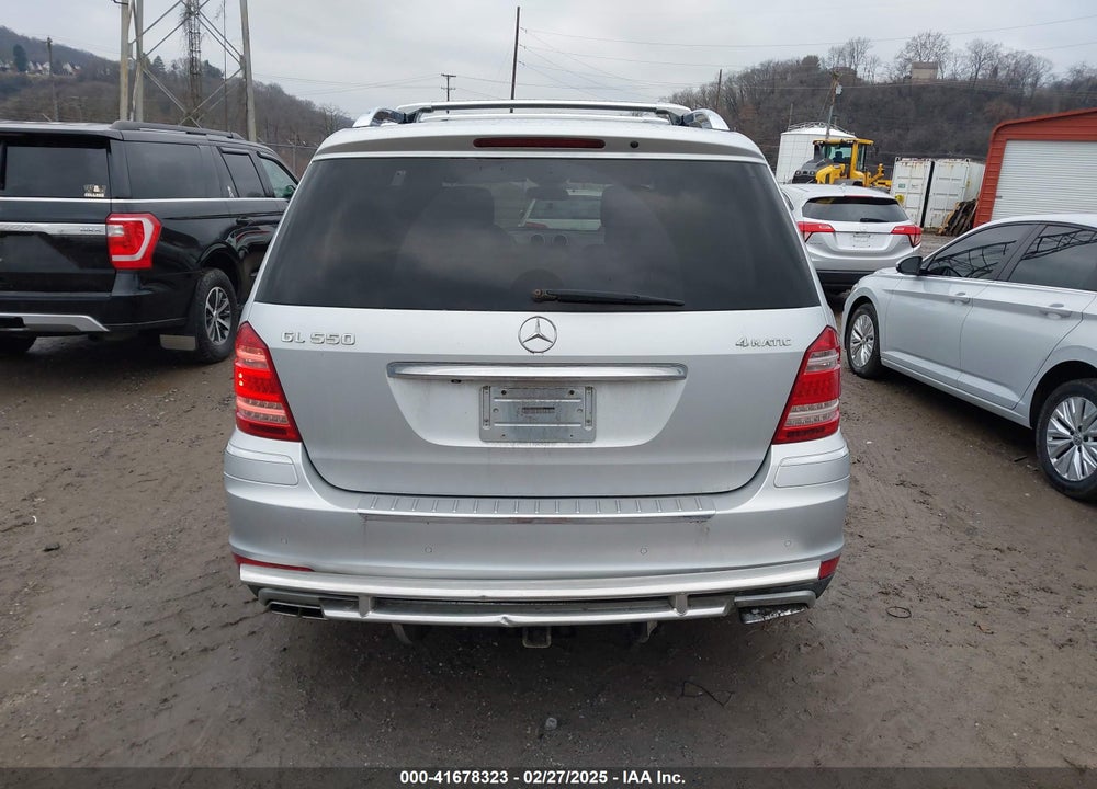 2011 MERCEDES-BENZ GL 550 VIN: 4JGBF8GE9BA673935