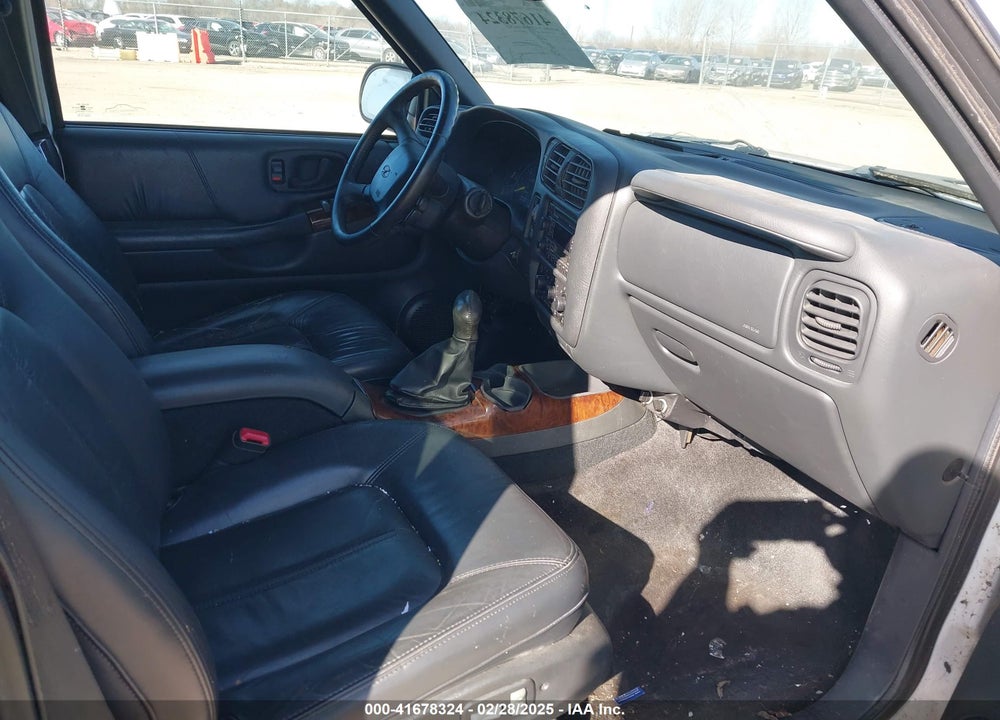 2001 OLDSMOBILE BRAVADA VIN: 1GHDT13W512107415
