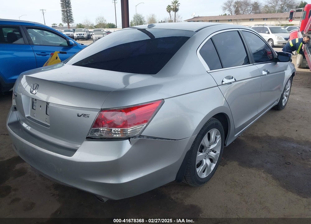 2008 HONDA ACCORD VIN: 1HGCP36858A035776
