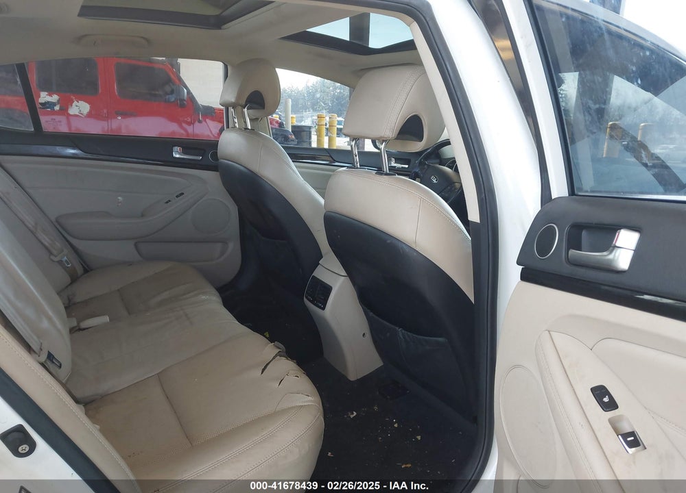2014 KIA CADENZA VIN: KNALN4D74E5138497