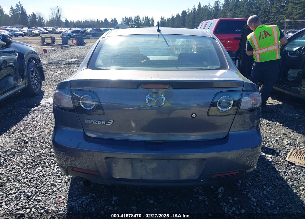2008 MAZDA MAZDA3 VIN: JM1BK32F581853408