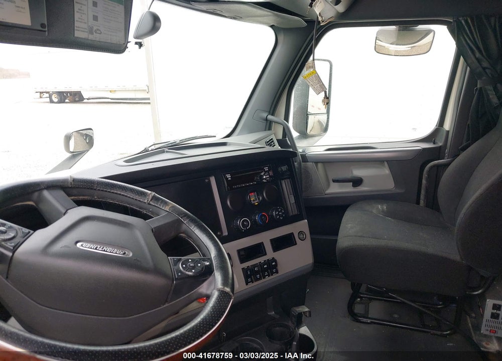 2019 FREIGHTLINER NEW CASCADIA 126 VIN: 3AKJHHDR2KSKF9877