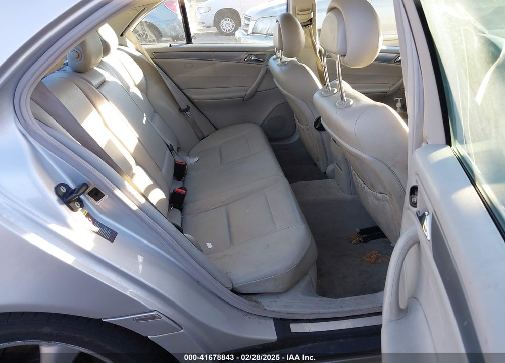 2005 MERCEDES-BENZ C 230 VIN: WDBRF40J85F568375