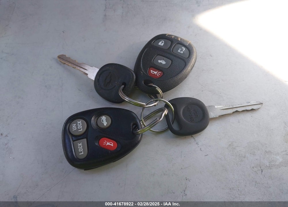 2005 CHEVROLET CLASSIC VIN: 1G1ND52F45M199507
