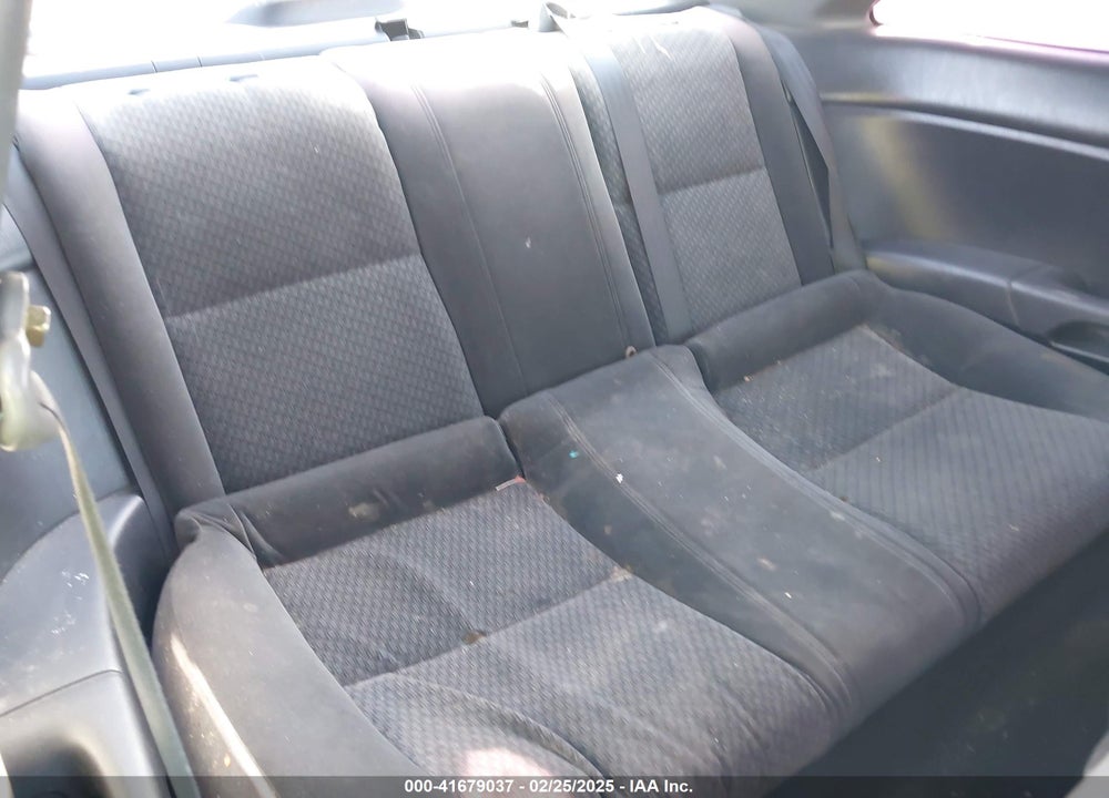 2005 HONDA CIVIC VP VIN: 1HGEM21185L052321