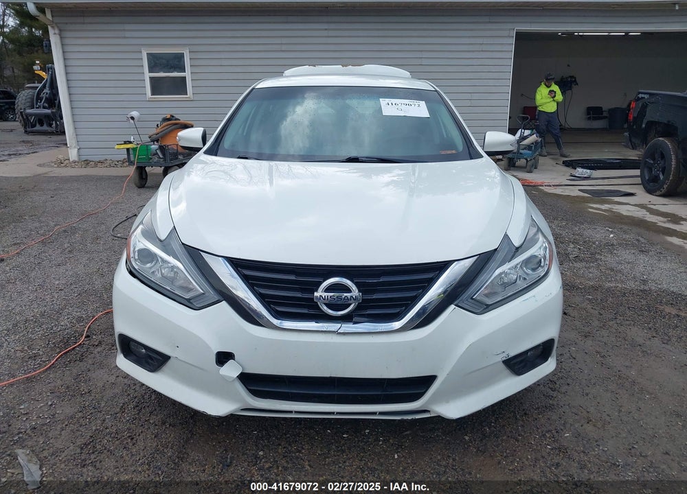 2018 NISSAN ALTIMA VIN: 1N4AL3AP0JC190302