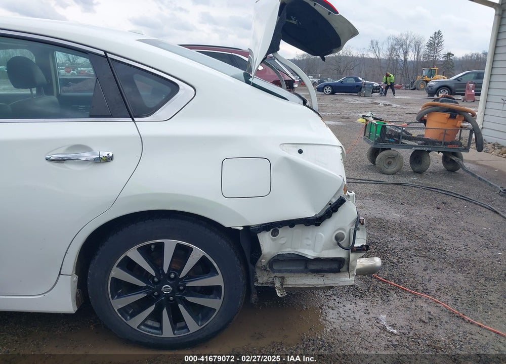 2018 NISSAN ALTIMA VIN: 1N4AL3AP0JC190302