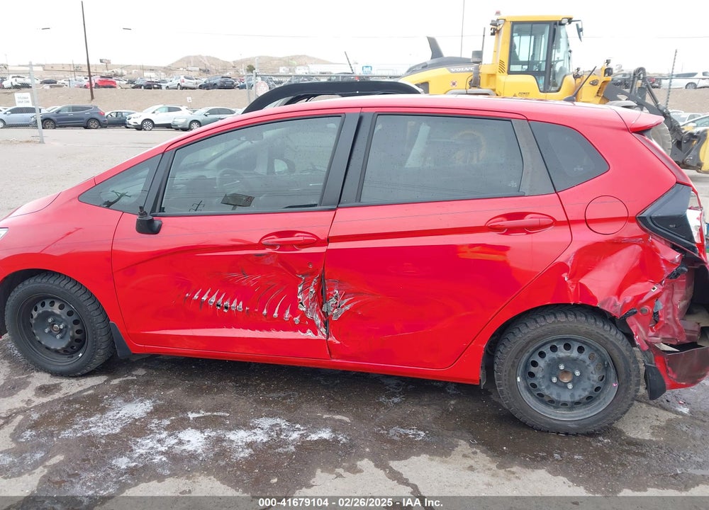 2019 HONDA FIT VIN: 3HGGK5H43KM738552