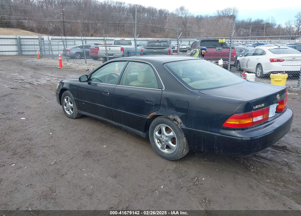 1999 LEXUS ES 300 VIN: JT8BF28G3X5051735