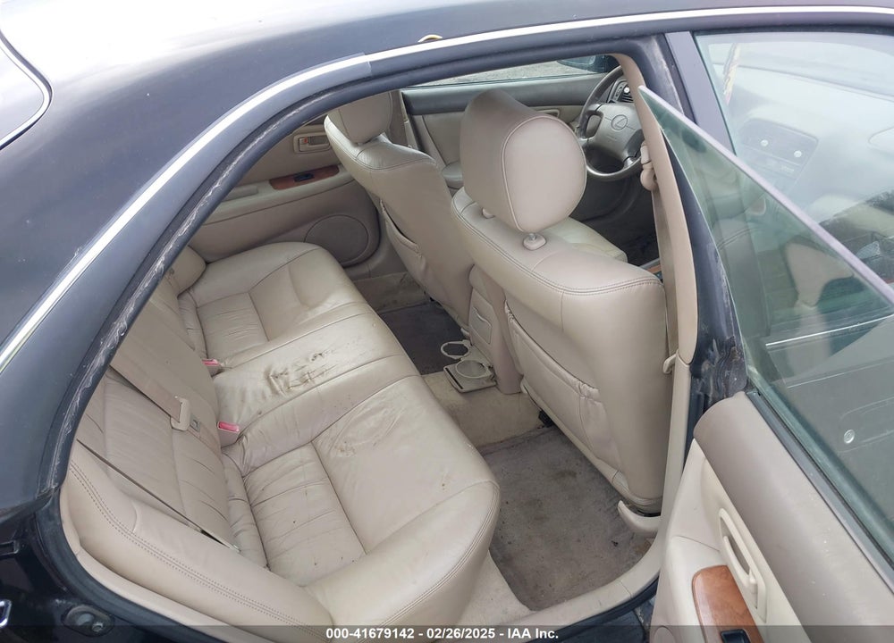 1999 LEXUS ES 300 VIN: JT8BF28G3X5051735