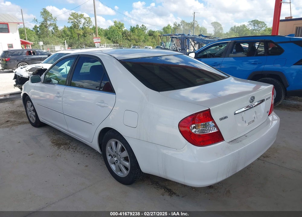 2002 TOYOTA CAMRY XLE V6 VIN: JTDBF32K520033358