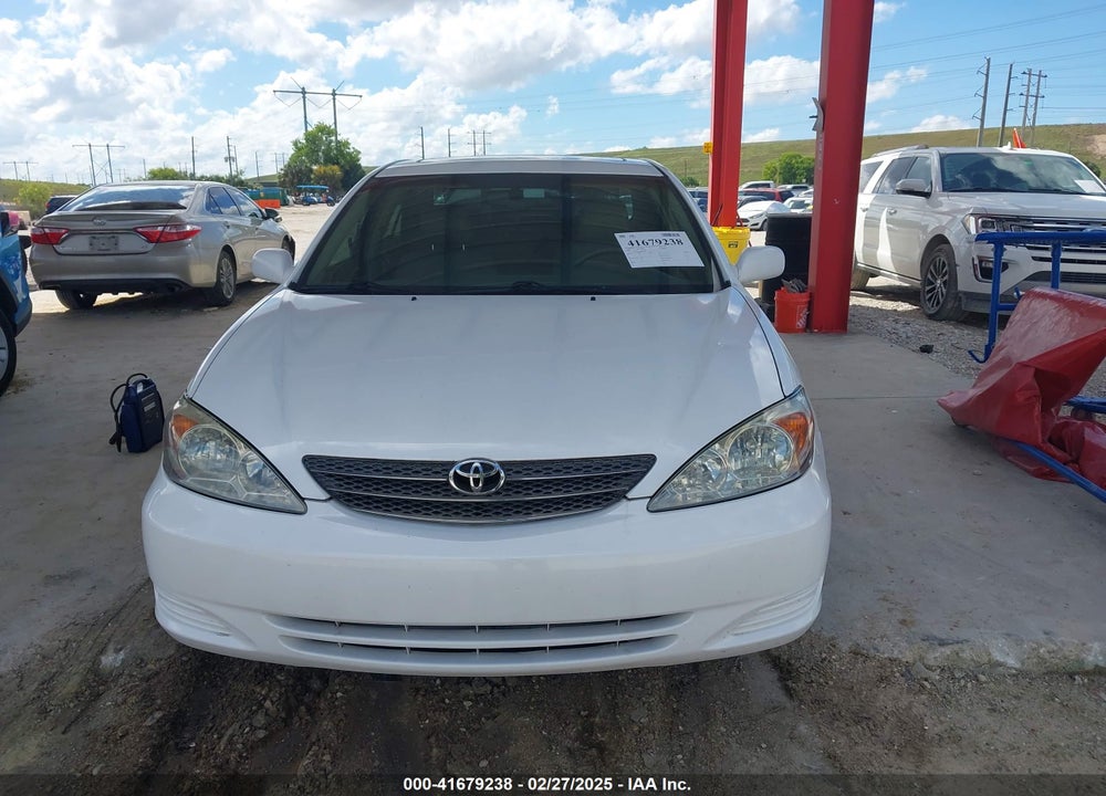 2002 TOYOTA CAMRY XLE V6 VIN: JTDBF32K520033358
