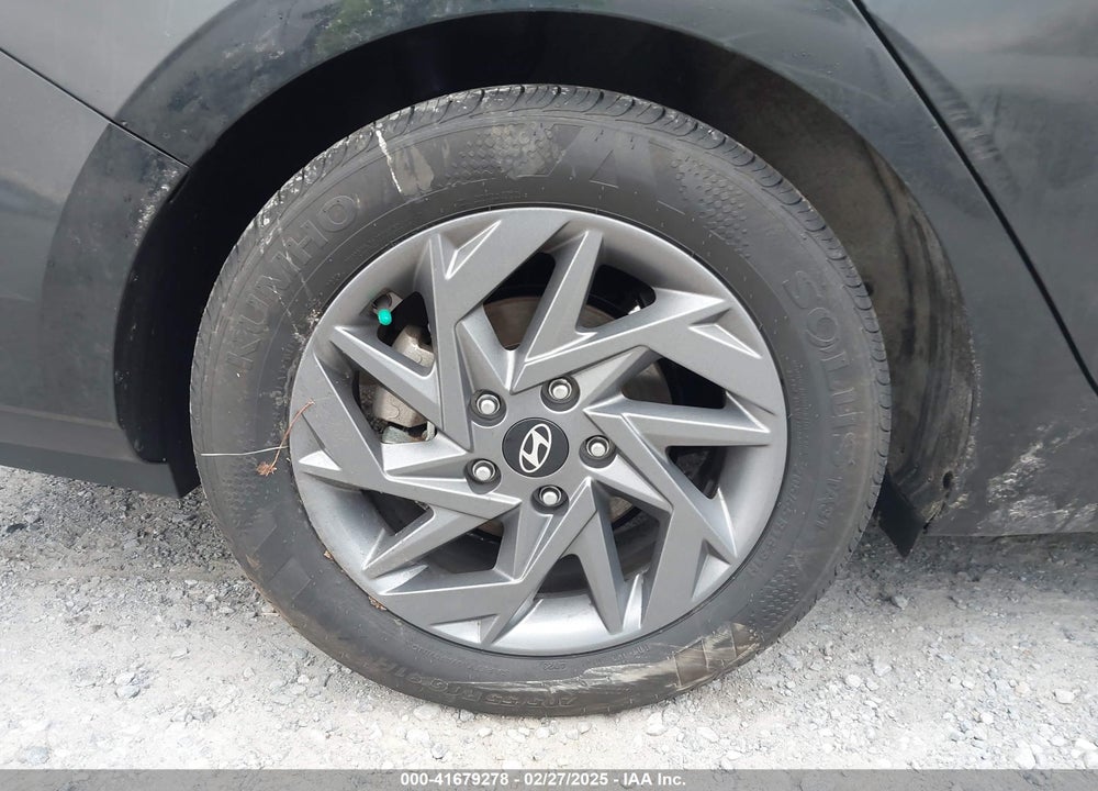 2024 HYUNDAI ELANTRA VIN: KMHLM4DG8RU753762