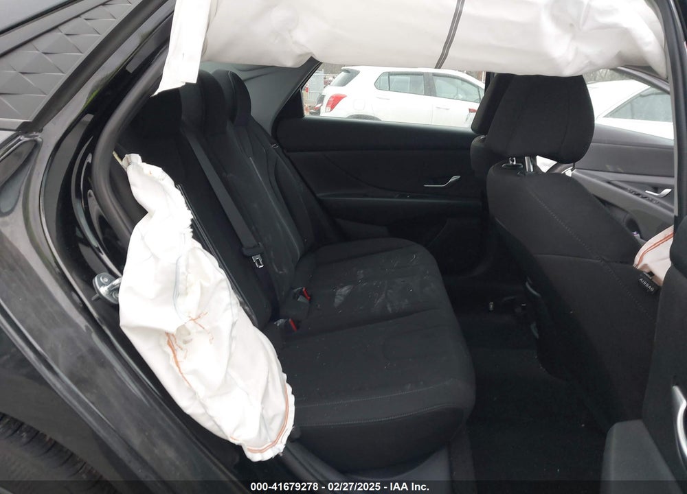 2024 HYUNDAI ELANTRA VIN: KMHLM4DG8RU753762