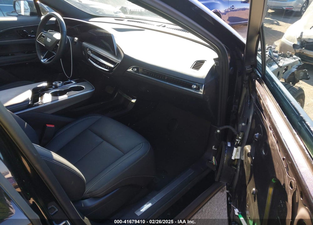 2024 CADILLAC LYRIQ LUXURY W/1SC VIN: 1GYKPPRL6RZ135058