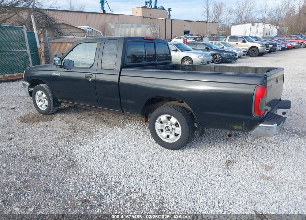 2000 NISSAN FRONTIER XE VIN: 1N6DD26S8YC329174