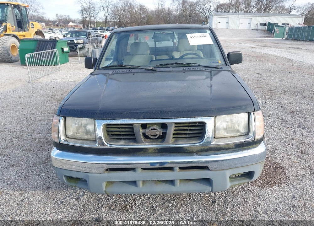 2000 NISSAN FRONTIER XE VIN: 1N6DD26S8YC329174