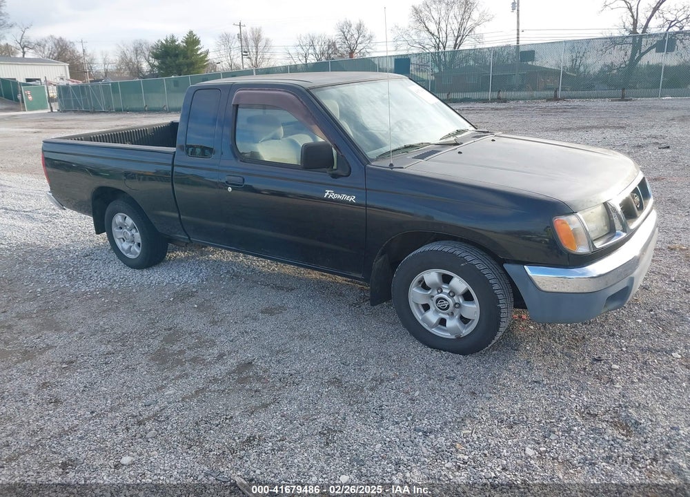 2000 NISSAN FRONTIER XE VIN: 1N6DD26S8YC329174